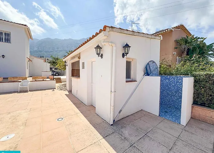 Semesterbostad Blanca *